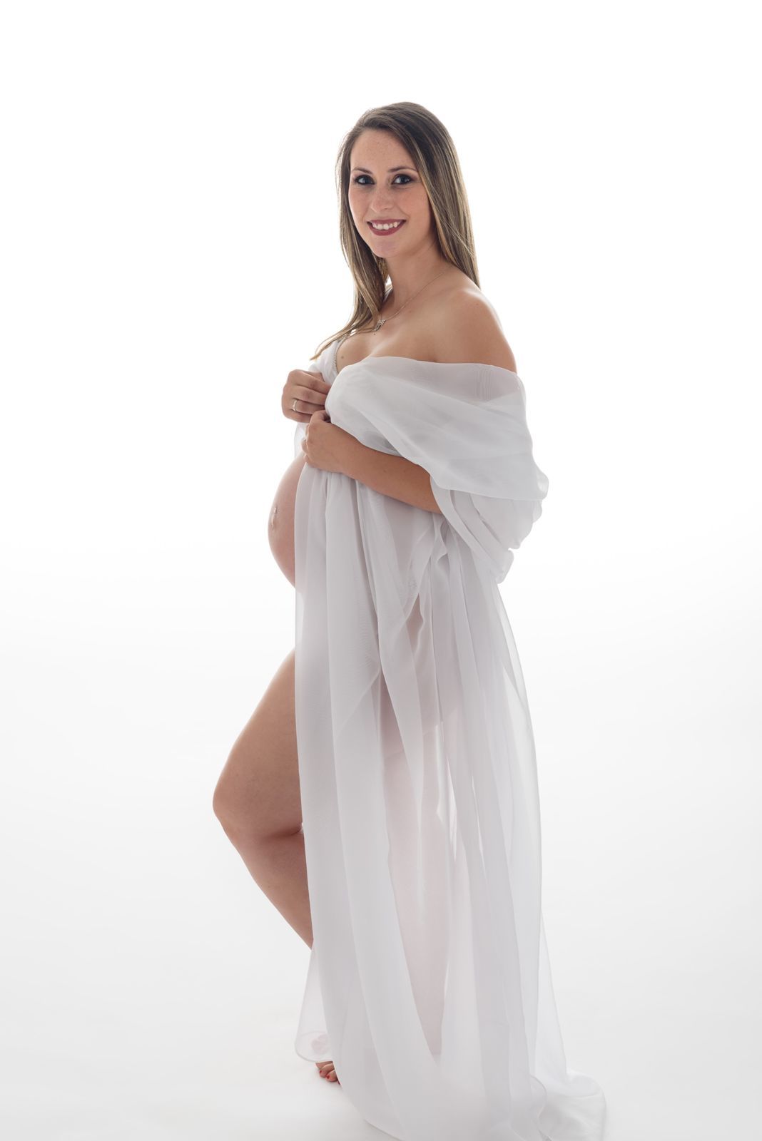 Foto Encanto de amar, o momento de sentir, tocar antes do encontro olhos nos olhos - Imagem 17